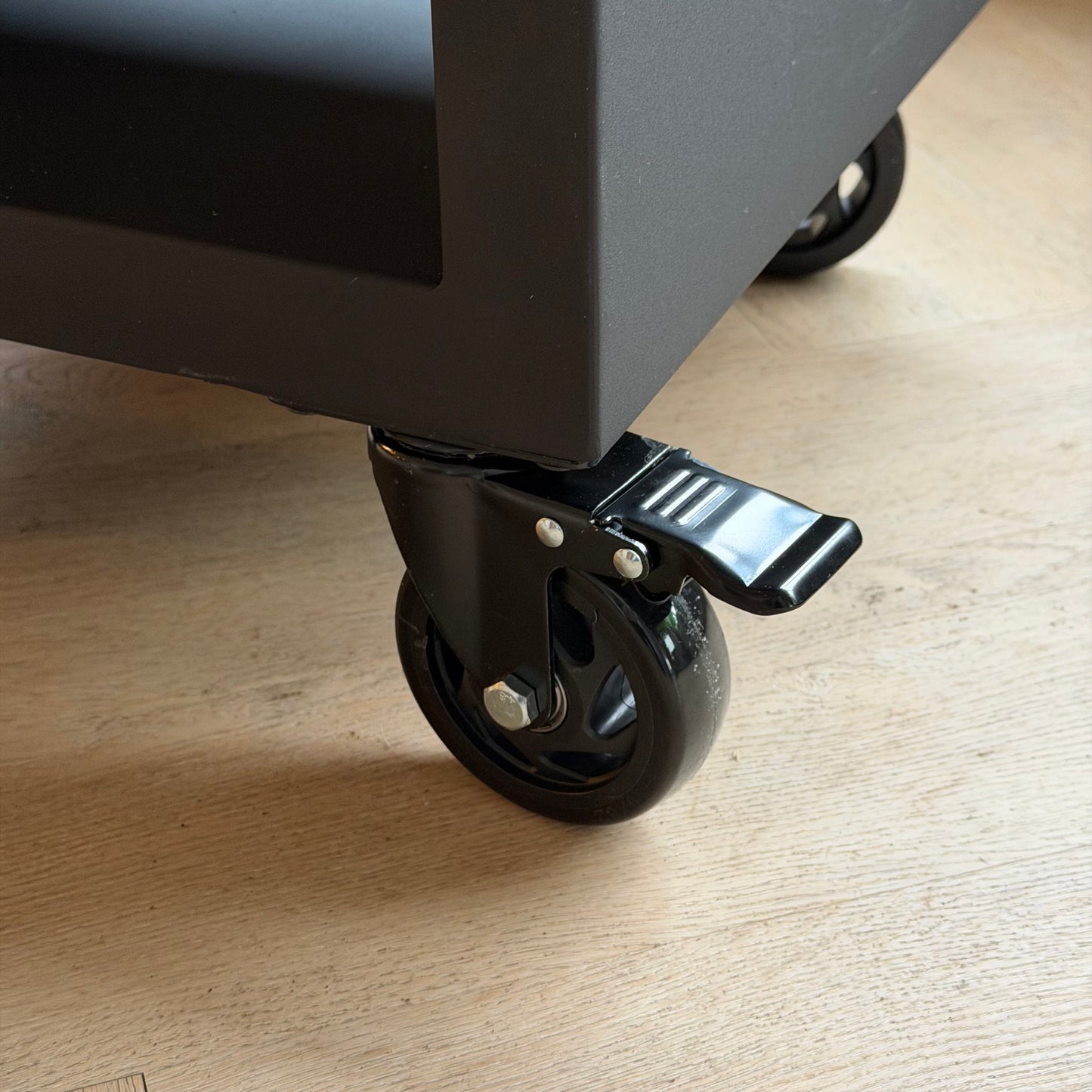 BBQ Plancha Grill Maestro Ø70cm Blackline - Met Houten Omranding Plancha Mesa