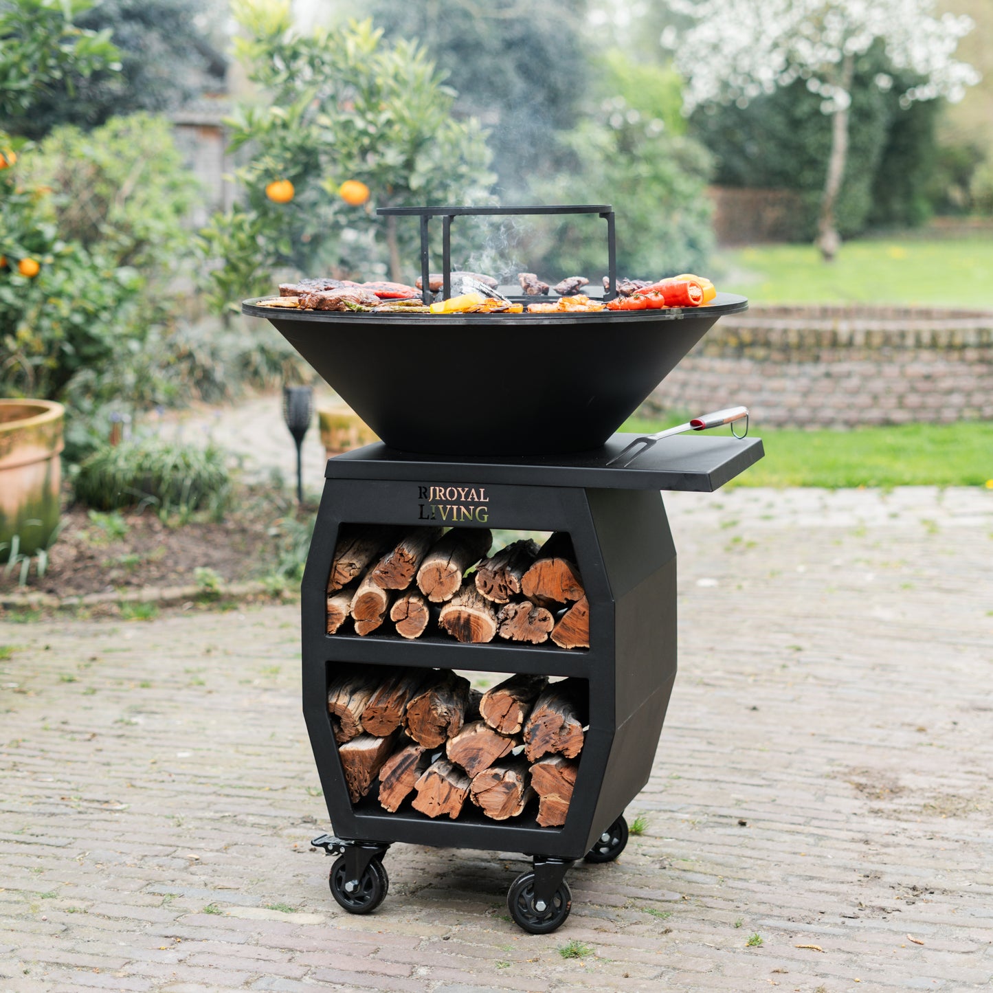 BBQ Plancha Grill Compañero XXL Blackline - Met hoes en houtopslag Ø80cm