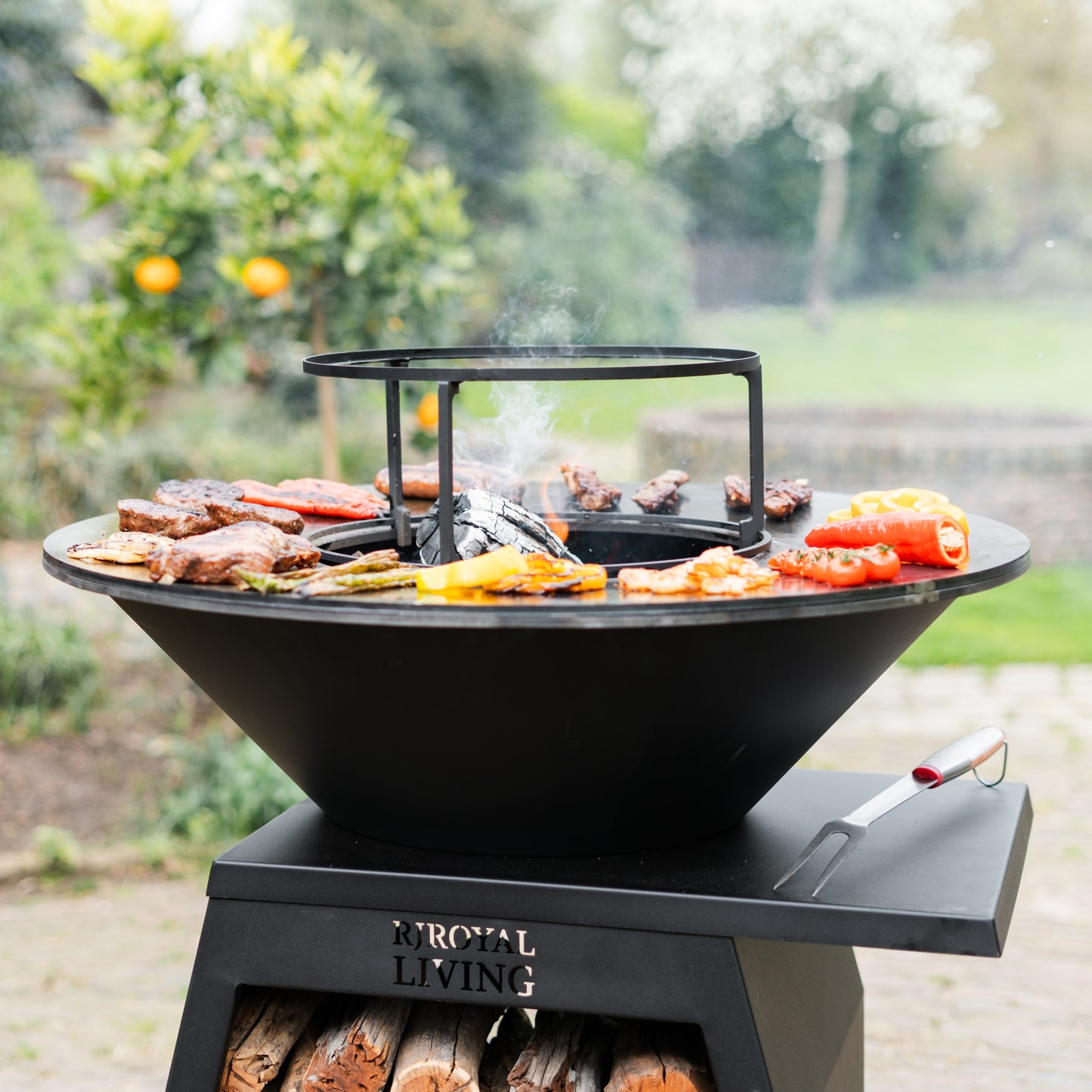 BBQ Plancha Grill Compañero XXL Blackline - Met hoes en houtopslag Ø80cm