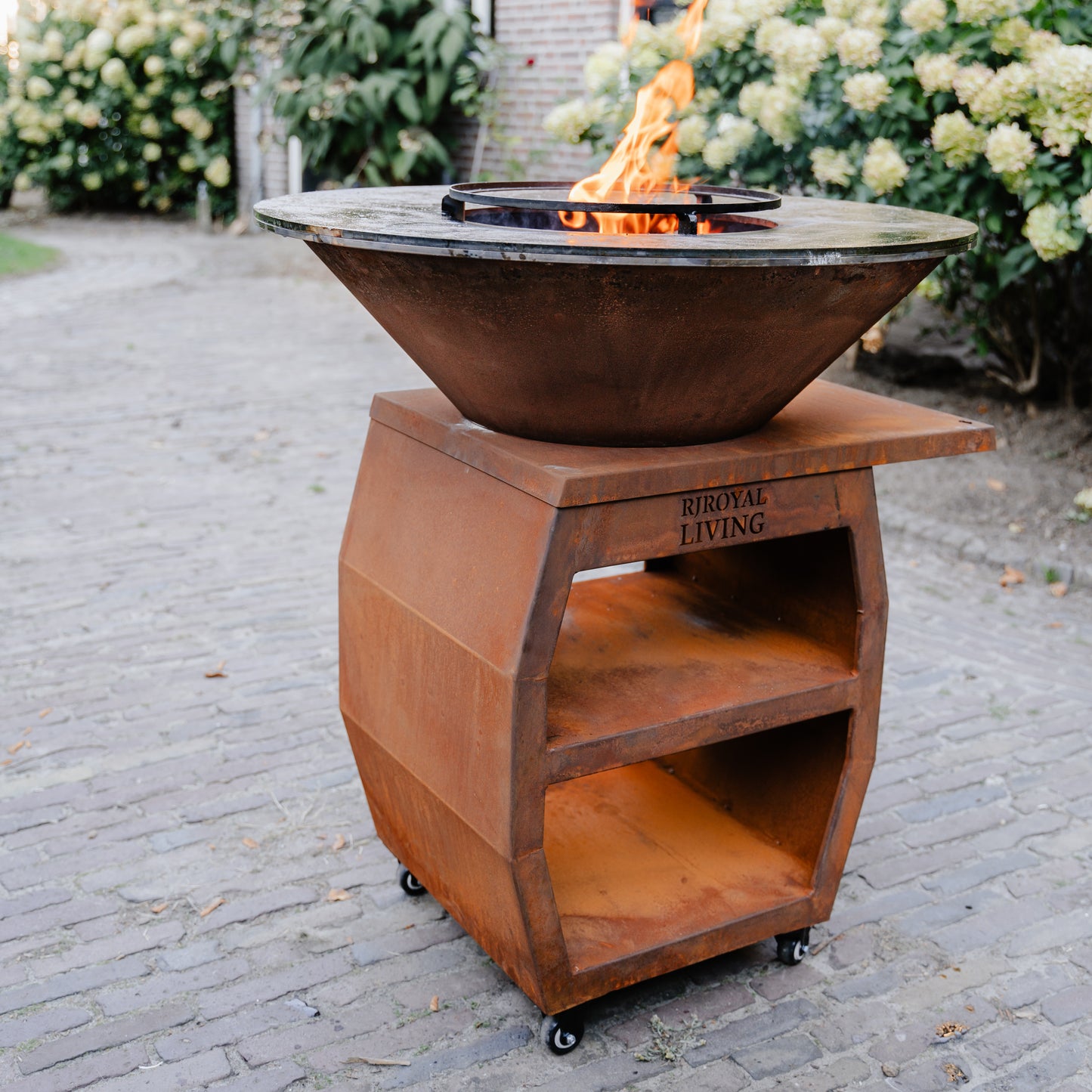 BBQ Plancha Grill Compañero XXL Cortenstaal - Met hoes en houtopslag Ø80cm