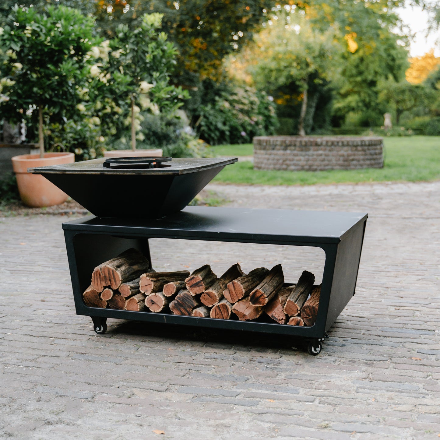 BBQ Plancha Grill Compañía - met hoes en houtopslag 60Ø - Zonder Snijplank