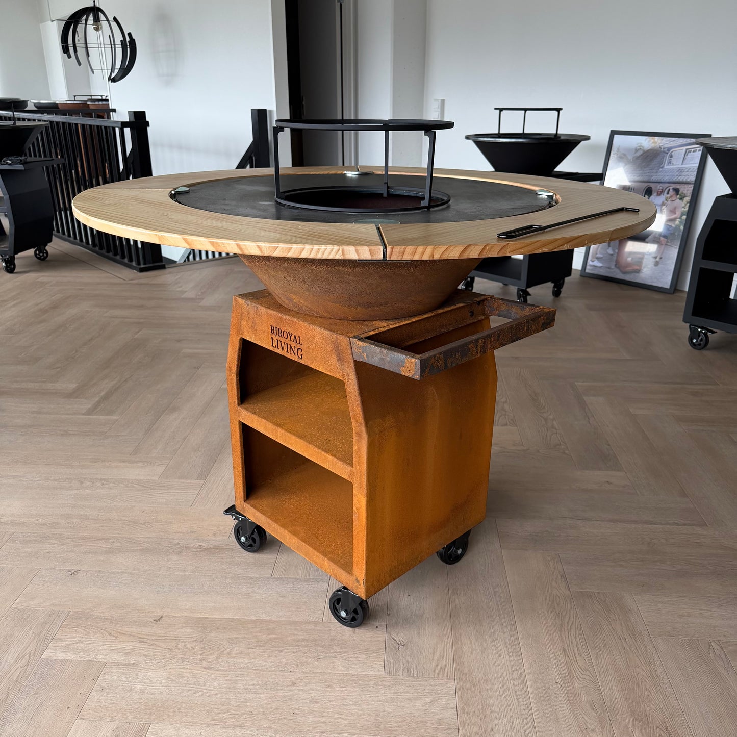 BBQ Plancha Grill Maestro XXL Ø80cm Cortenstaal - Met Houten Omranding Mesa