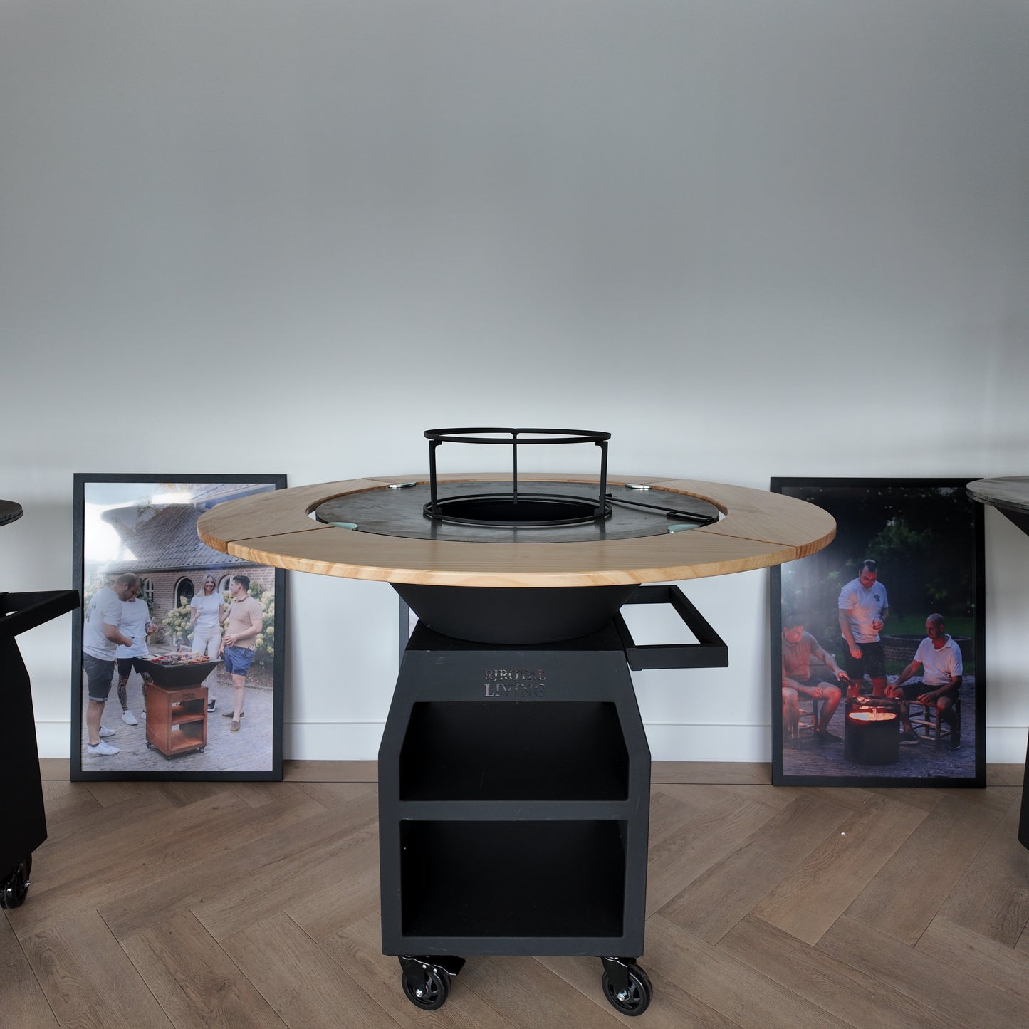 BBQ Plancha Grill Maestro XXL Ø80cm Blackline - Met Houten Omranding Mesa