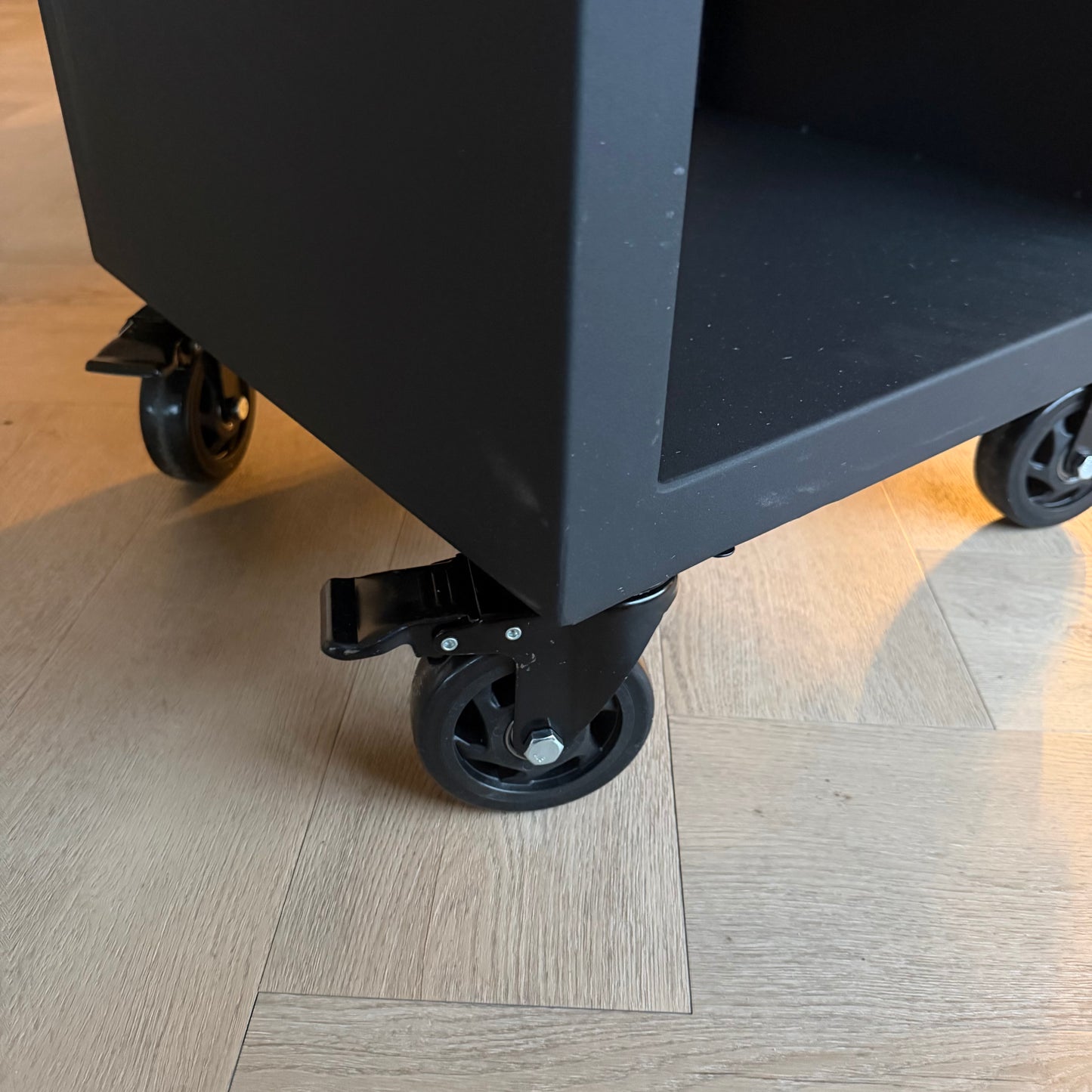 BBQ Plancha Grill Maestro XXXL Ø100cm Blackline - Met Houten Omranding Mesa