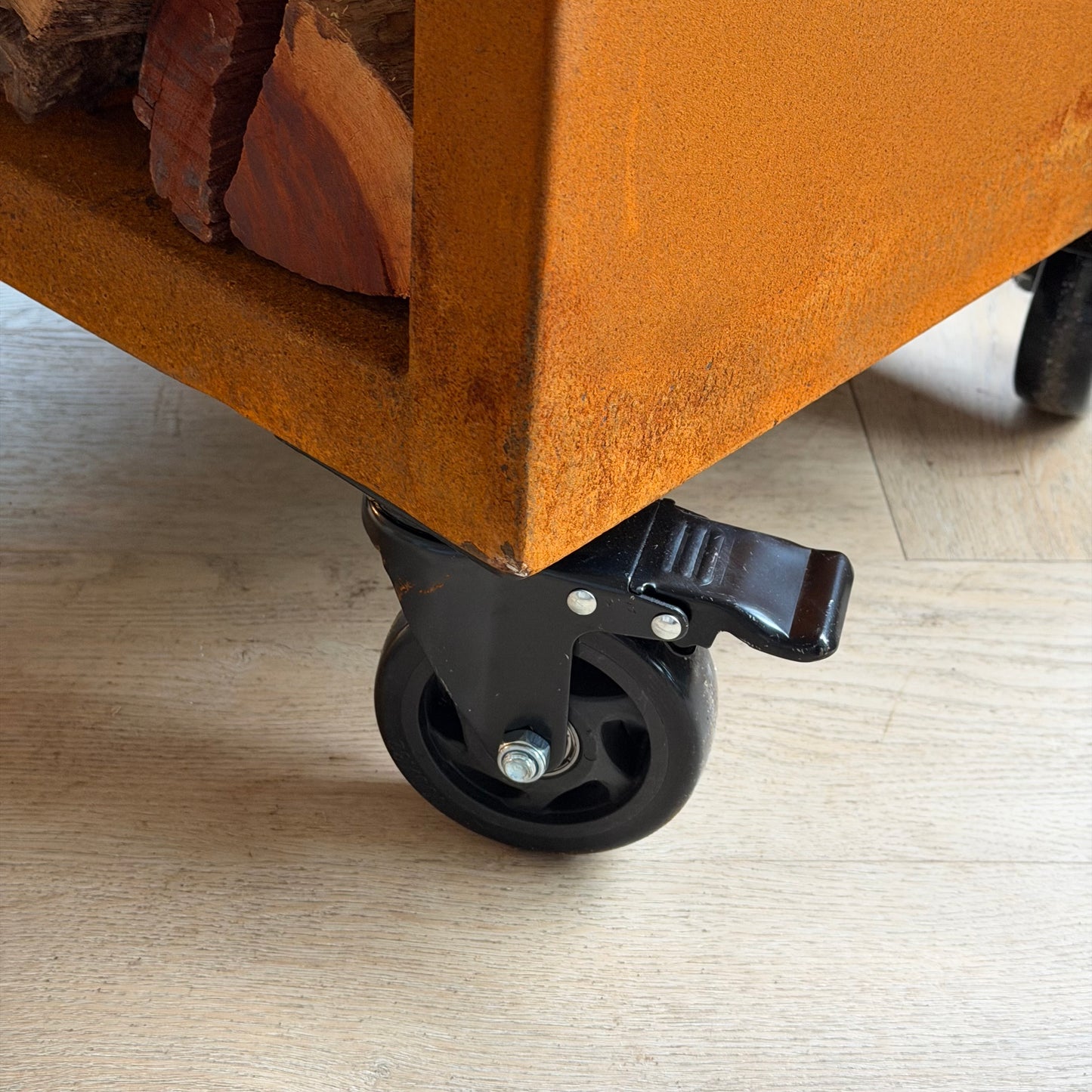 BBQ Plancha Grill Maestro Ø70cm Cortenstaal - Met Houten Omranding Plancha Mesa