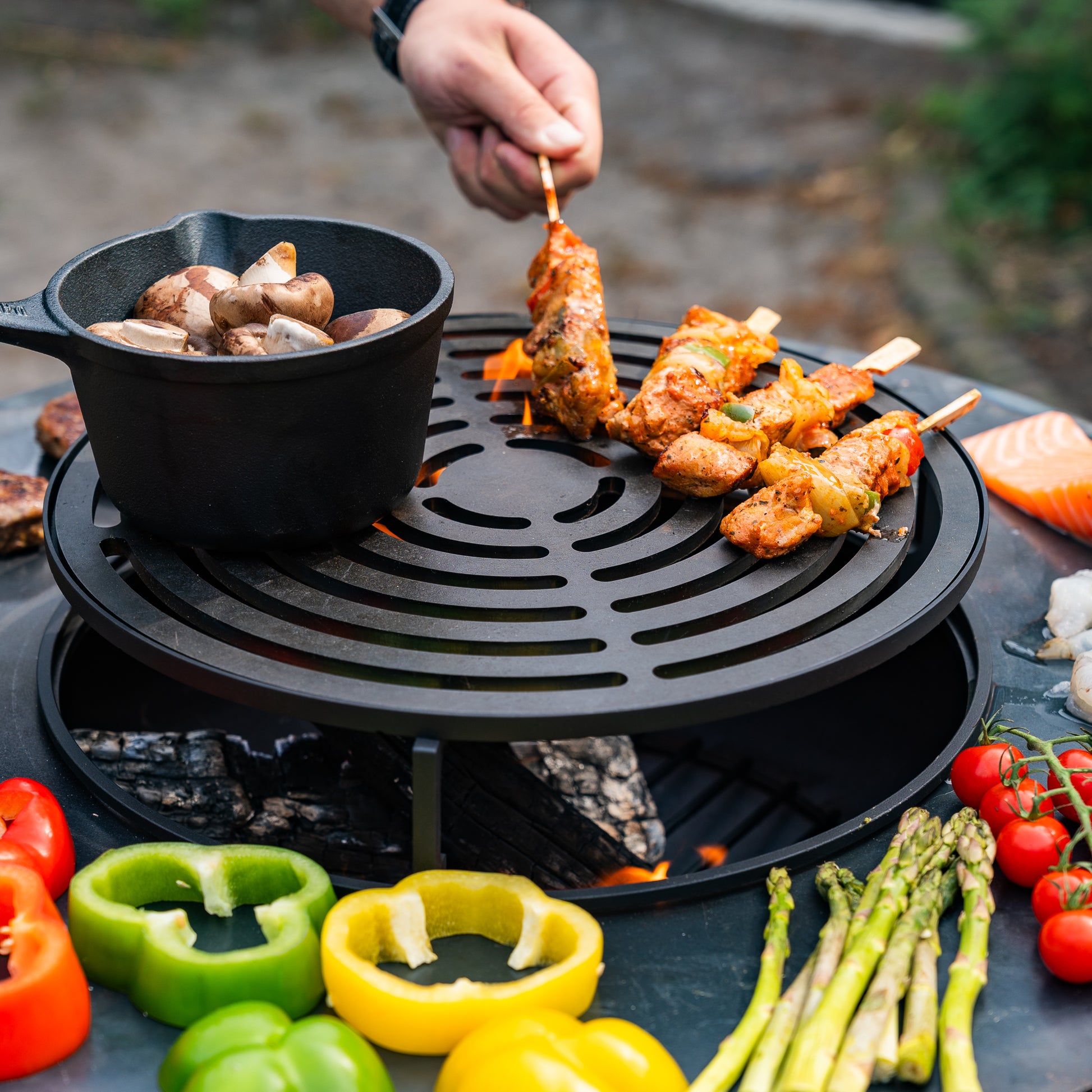 Grill plate Plancha suitable for 57-60 'er kettle barbecue - stainless steel 1.4301 - made in Germany Grill plate Plancha suitable for 57-60 'er kettle barbecue - stainless steel 1.4301 - made in Germany