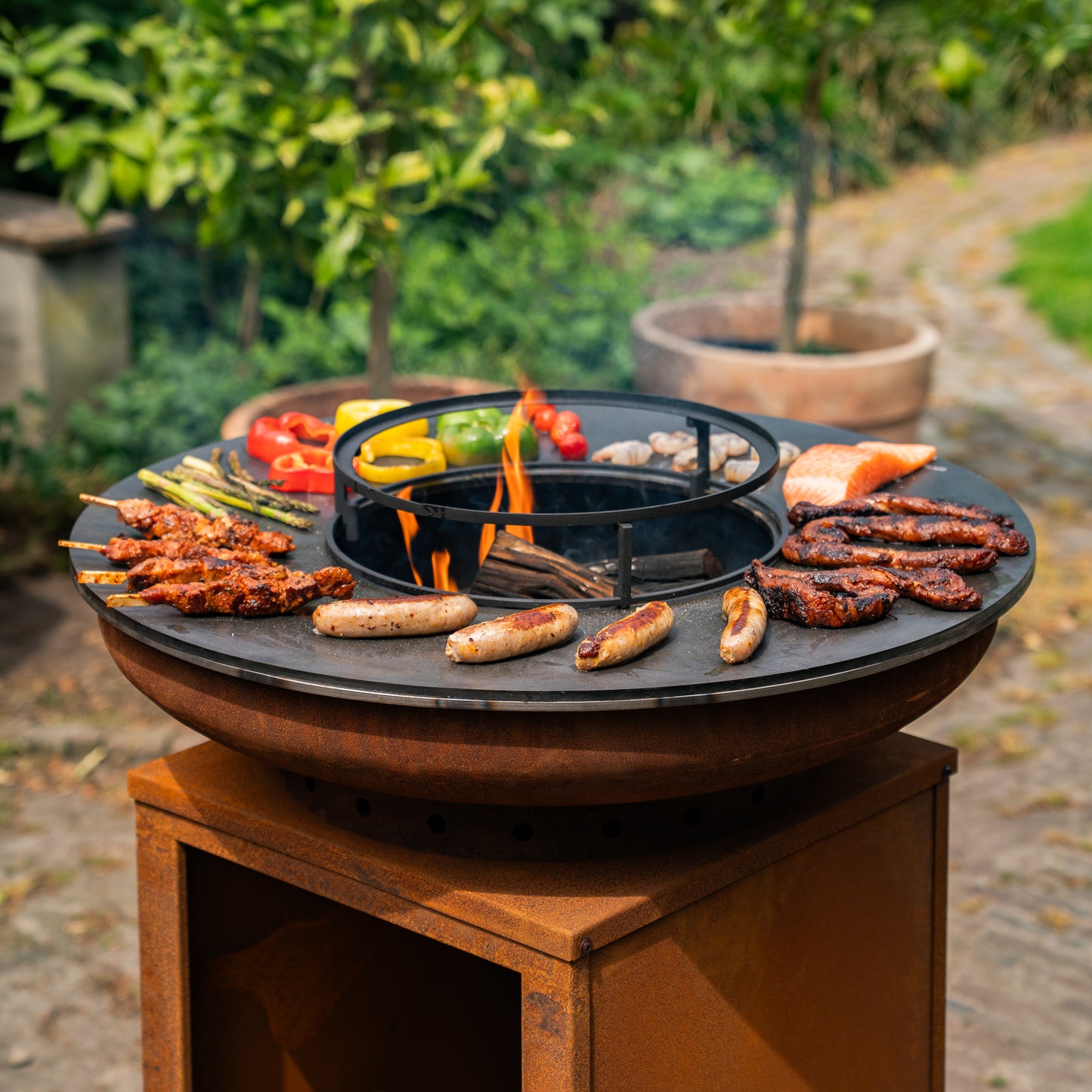 BBQ Plancha Grill Hermano XXL Cortenstaal - Met pook en houtopslag Ø80cm 8mm