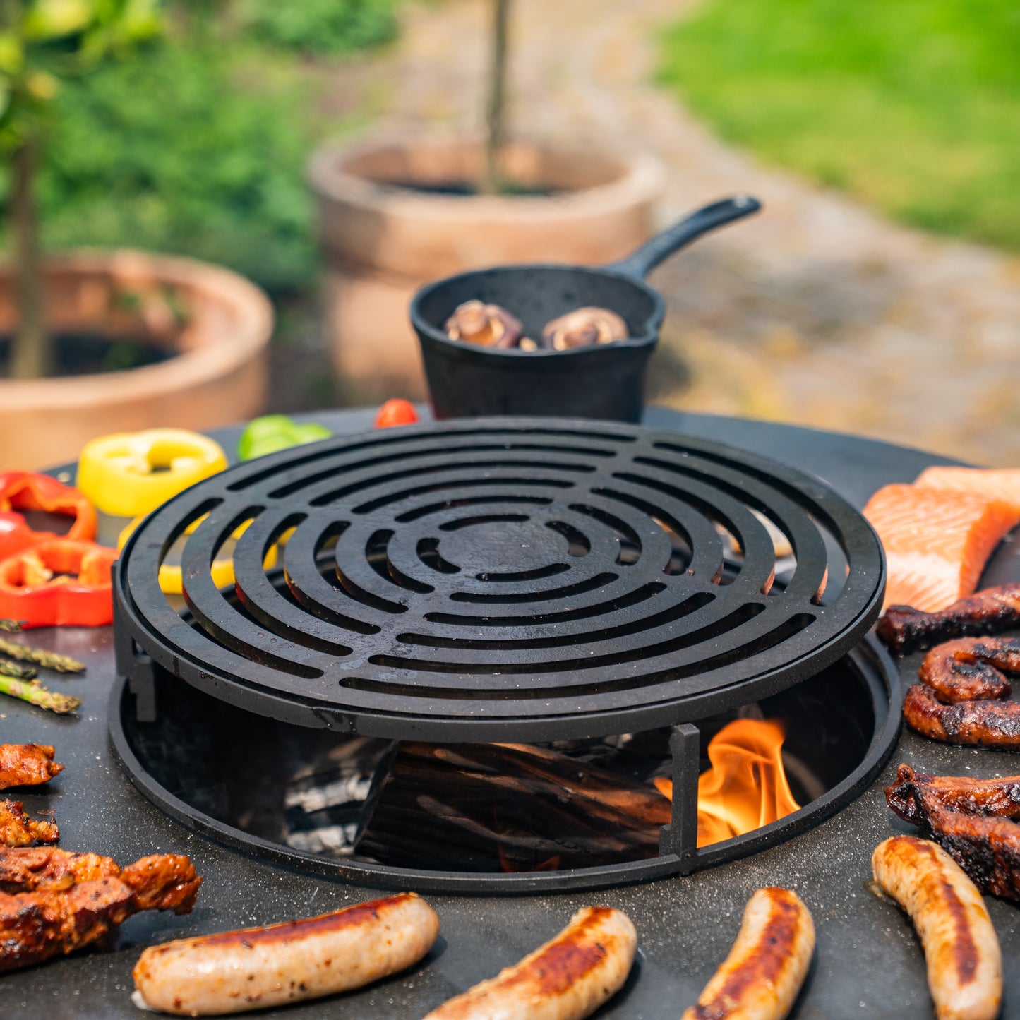 BBQ Plancha Grill Hermano XXL Cortenstaal - Met pook en houtopslag Ø80cm 8mm