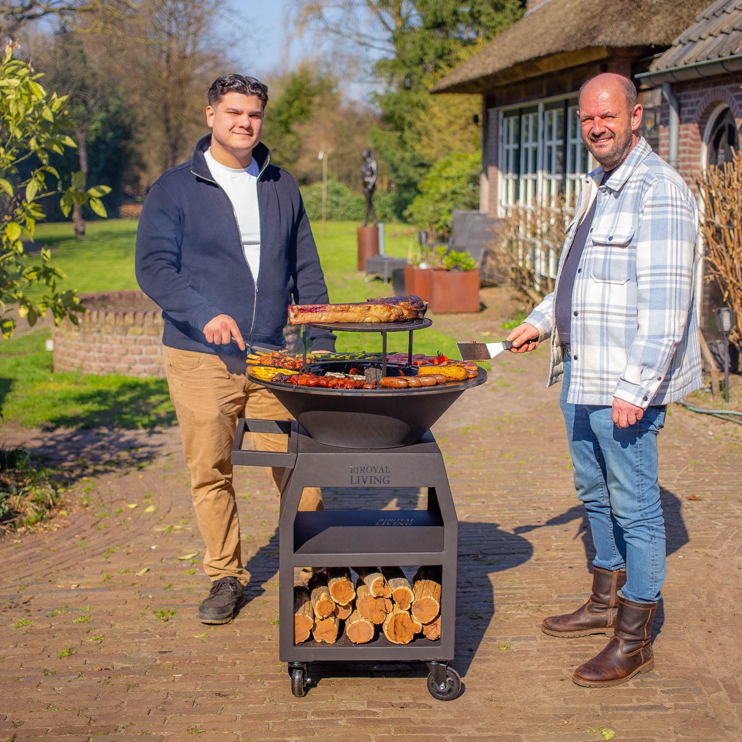 BBQ Plancha Grill Maestro Ø70cm Blackline - Met Grote wielen en houtopslag