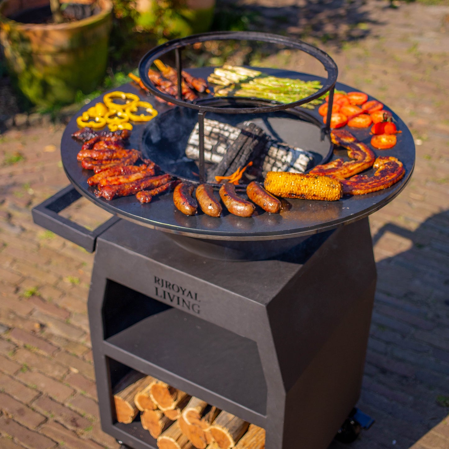 BBQ Plancha Grill Maestro Ø70cm Blackline - Met Grote wielen en houtopslag