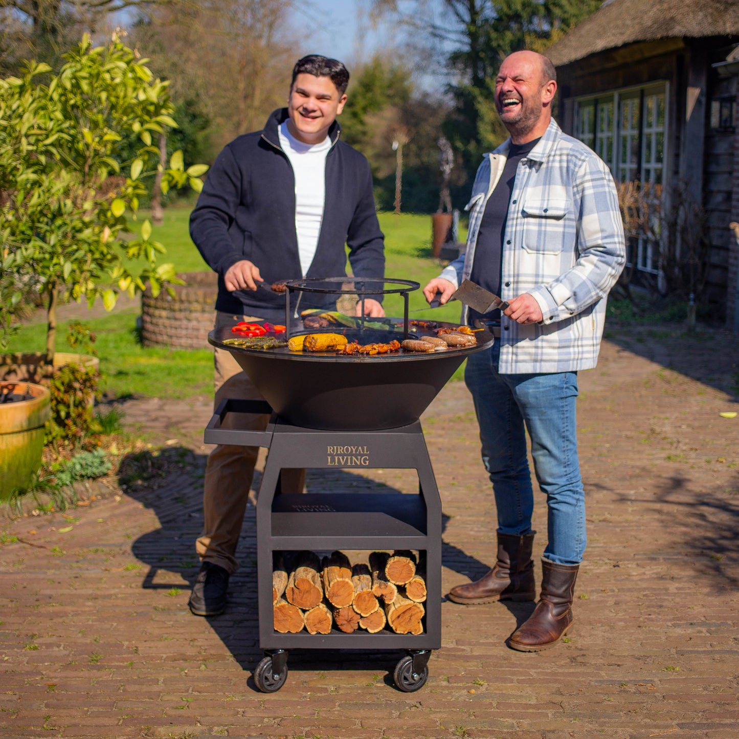 BBQ Plancha Grill Maestro XXL Ø80cm Blackline - Met pook en houtopslag