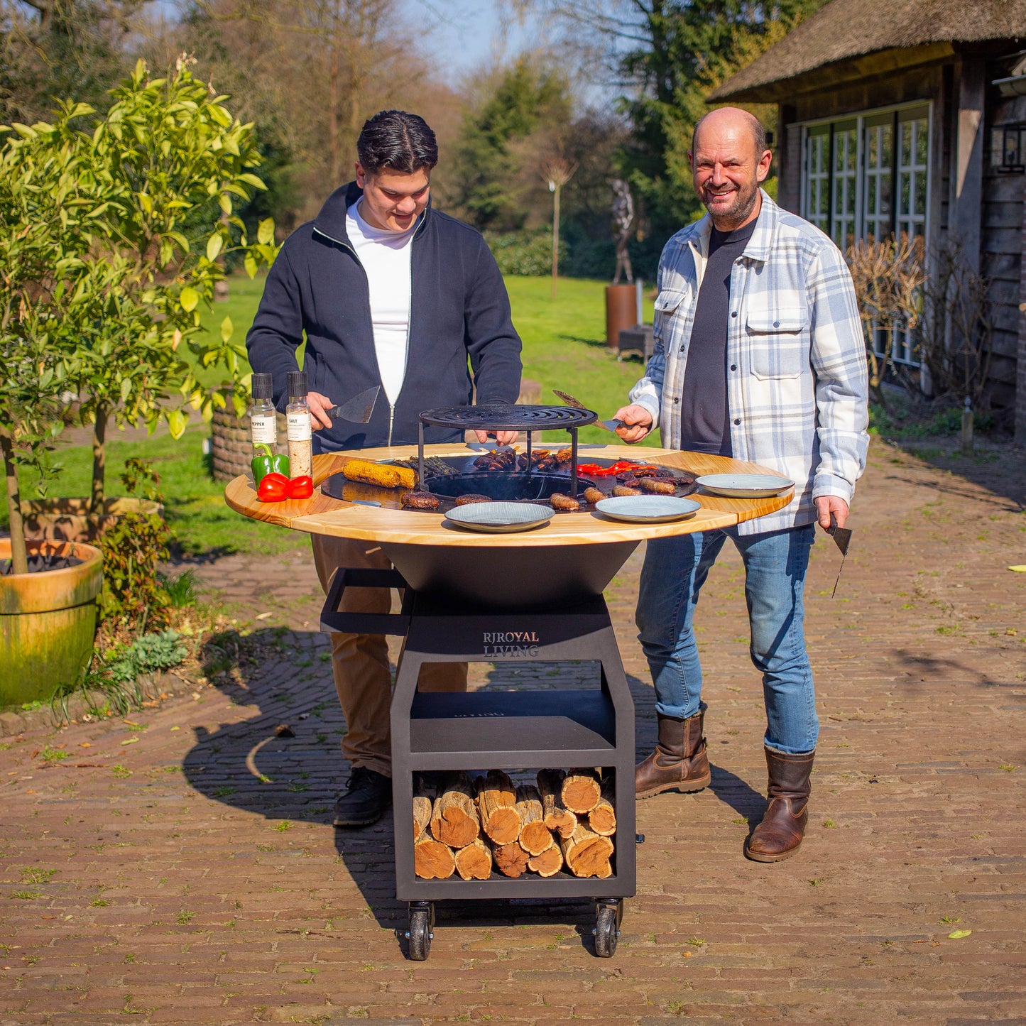 BBQ Plancha Grill Maestro XXL Ø80cm Blackline - Met Houten Omranding Mesa