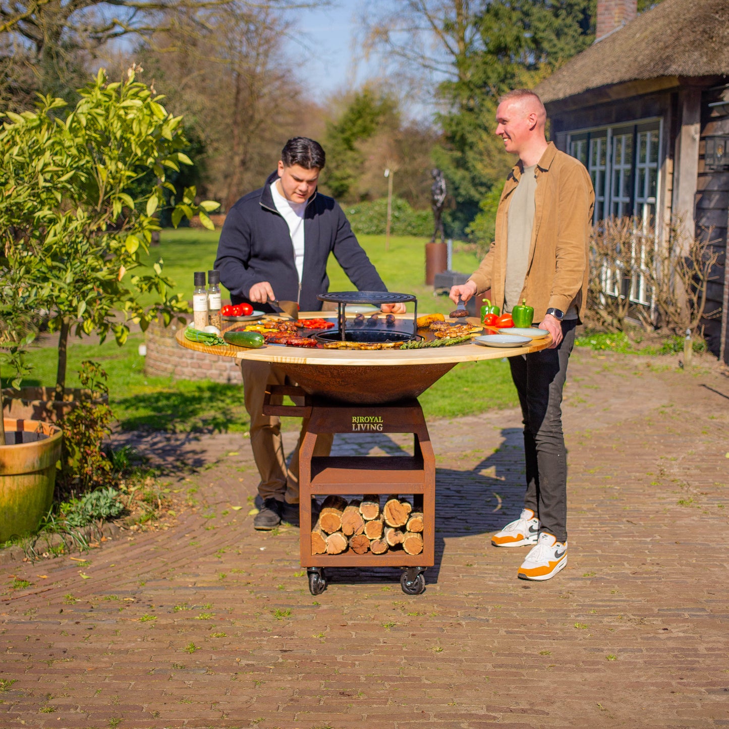 BBQ Plancha Grill Maestro XXXL Ø100cm Cortenstaal - Met Houten Omranding Mesa