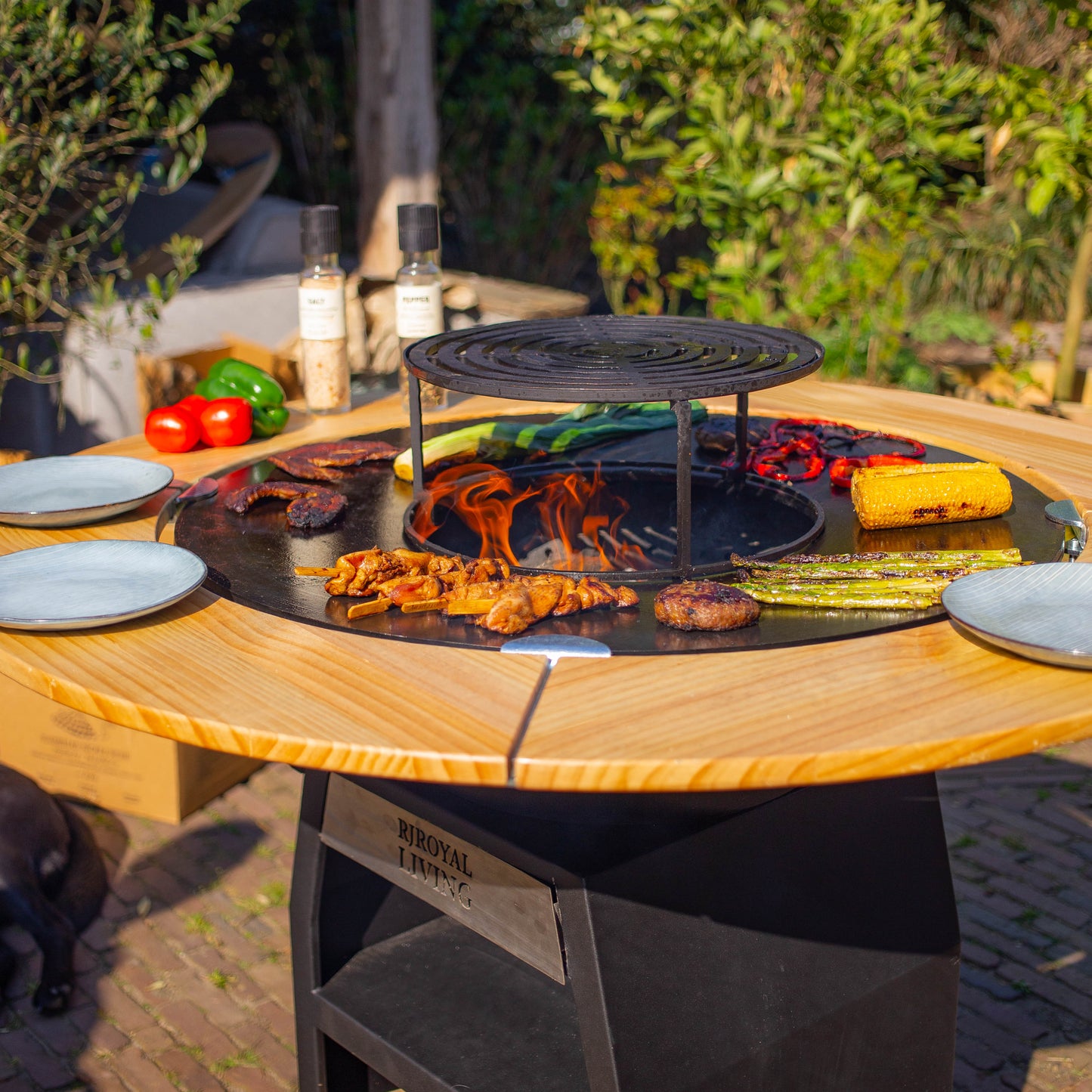 BBQ Plancha Grill Maestro Smokeless XXL Ø80cm Blackline - Rookloze Plancha Met Mesa Houten Omranding